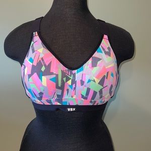 VS sports bra 😻